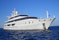 Rent Majesty 110 Yacht in Dubai